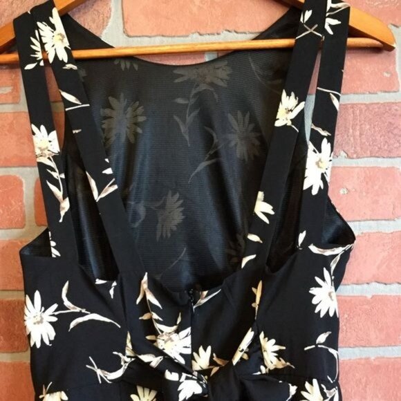 ASTR The Label Women's Romper Sleeveless Floral Black Size M shorts one piece - Picture 5 of 9